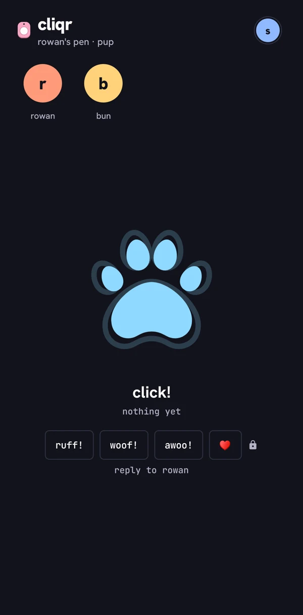 a pup's phone, waiting for a click